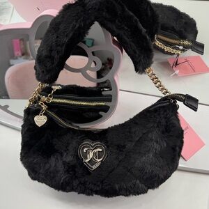 Juicy couture faux fur bag 🖤✨